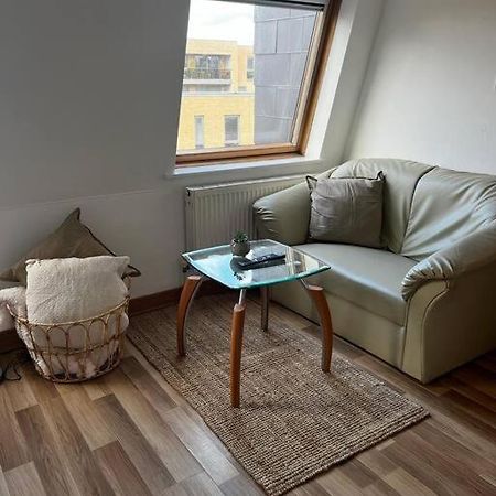Quirky Studio Flat Selfcontained Londra Esterno foto
